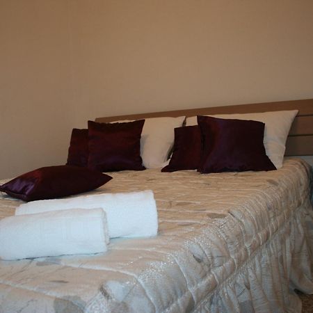 זאוסטרוג Apartments Rotim חדר תמונה