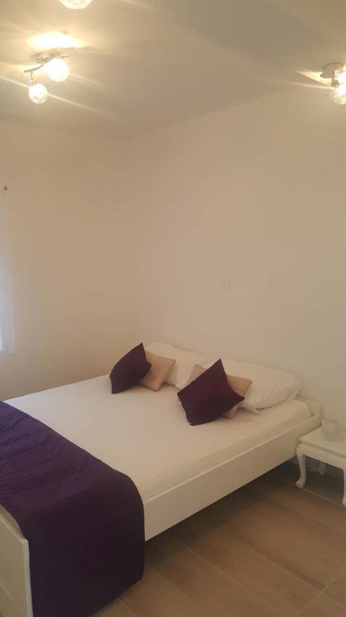 זאוסטרוג Apartments Rotim מראה חיצוני תמונה